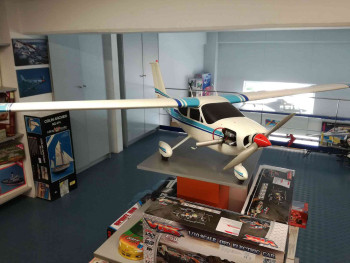 Τηλεκατευθυνόμενο αεροπλάνο Cessna Cardinal θερμικό