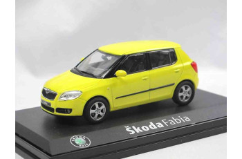 Skoda Fabia yellow