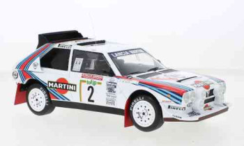 Lancia Delta S4 No2 Martini Rallye WM Rallye San Remo with Extra lights Alen/Kivimäki 1986  IXO  18RMC130A