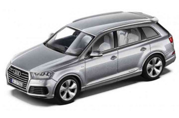 AUDI DEALERMODEL AUDI Q7 2015 (SPARK)