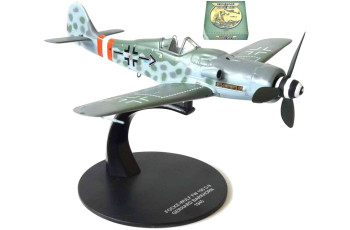 ATLAS  7896006  Focke Wulf Fw 190 D-9 GERHARD BARKHORN 1945