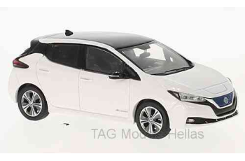 Nissan Leaf, white 2018  ixo  MOC073