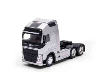 Volvo - FH 3-axle 2016 silver - 1:32 - Welly - 32690Ls