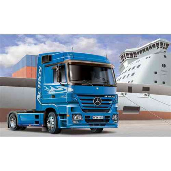 ITALERI  3824   Mercedes-Benz Actros 2003  1:24 Truck Model Kit